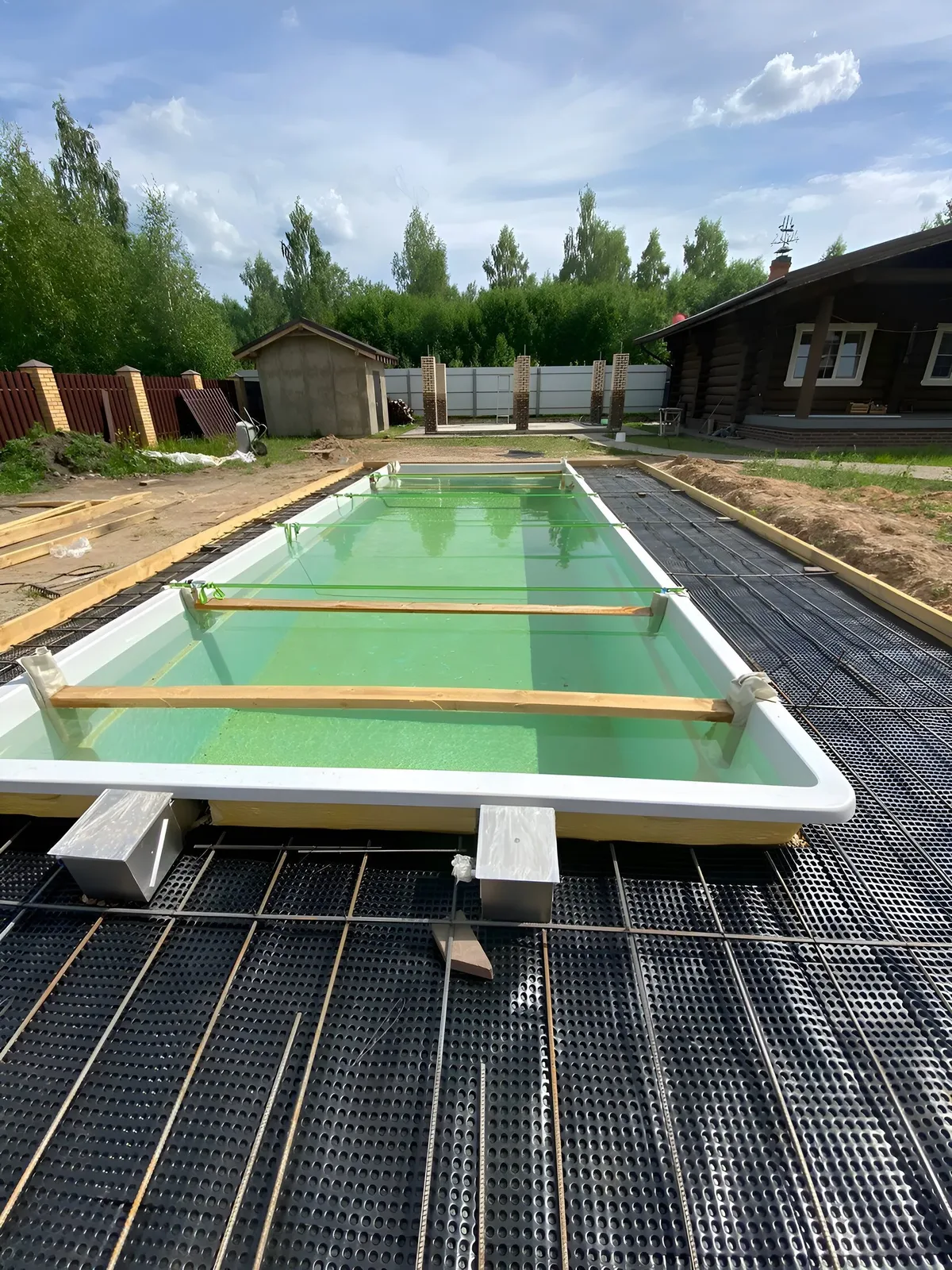 Laguna 9 — вечернее освещение в Воскресенске